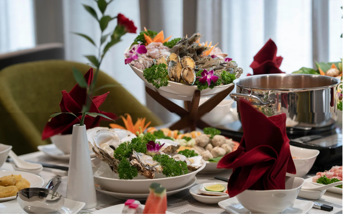 HÒA MÌNH VÀO ĐẠI TIỆC TẠI WYNDHAM GARDEN LEGEND HẠ LONG